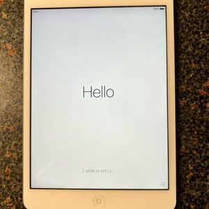 IPad first generation silver